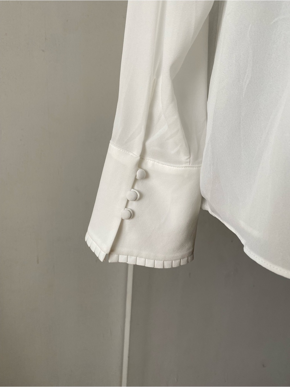 White House Black Market White Tie-Neck Long-Sleeve Blouse - Picture 4 of 6